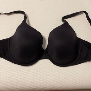 Victoria’s Secret black bra